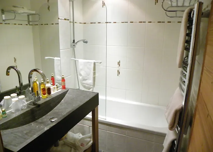 Carlina Hotel