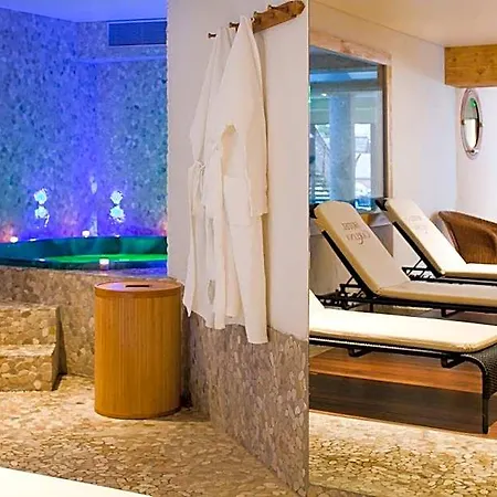 Hotel Carlina