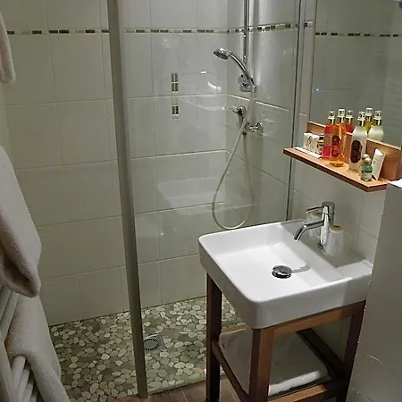 Carlina Hotel 3*