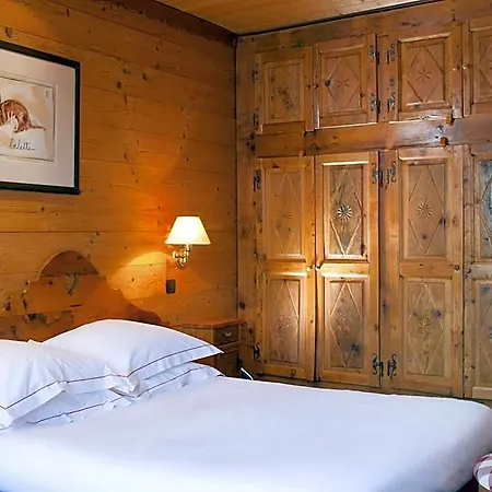 Carlina Hotel 3*